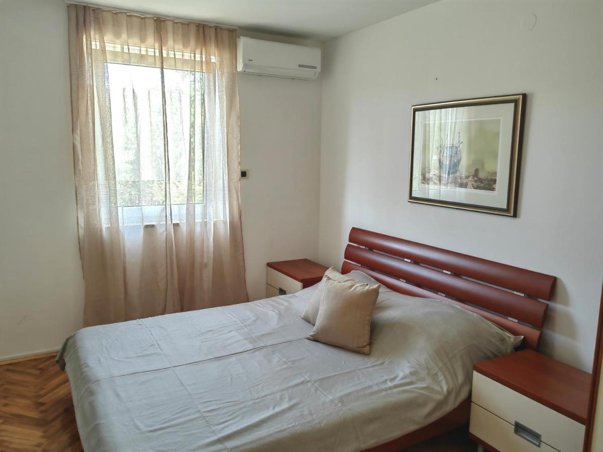 Sea View Apartment & Studio Apartment Bruno Умаг Екстериор снимка